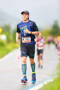 BIB: 062
                            <button type="button" onclick="openModal(5648173)" class="btn btn-primary btn-sm float-right btn-popup" data-toggle="modal" data-target=".modal-high-quality">
                        <i class="fas fa-shopping-cart"></i> Add to Cart
                    </button>
                                            <button type="button" onclick="isThisMe(5648173, true)" class="btn btn-success btn-sm float-right btn-popup btn-isme hidden" data-toggle="tooltip" data-placement="bottom" title="นี่คือรูปของคุณใช่ไหม คลิกที่นี่เพื่อเอาเข้าอัลบั้ม">
                        <i class="fas fa-plus"></i> Add to album
                    </button>
                    <button type="button" onclick="isThisMe(5648173, false)" class="btn btn-warning btn-sm float-right btn-popup btn-isnotme hidden">
                        <i class="fas fa-ban"></i> Remove from album
                    </button>