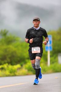 BIB: 1630
                            <button type="button" onclick="openModal(5639193)" class="btn btn-primary btn-sm float-right btn-popup" data-toggle="modal" data-target=".modal-high-quality">
                        <i class="fas fa-shopping-cart"></i> Add to Cart
                    </button>
                                            <button type="button" onclick="isThisMe(5639193, true)" class="btn btn-success btn-sm float-right btn-popup btn-isme hidden" data-toggle="tooltip" data-placement="bottom" title="นี่คือรูปของคุณใช่ไหม คลิกที่นี่เพื่อเอาเข้าอัลบั้ม">
                        <i class="fas fa-plus"></i> Add to album
                    </button>
                    <button type="button" onclick="isThisMe(5639193, false)" class="btn btn-warning btn-sm float-right btn-popup btn-isnotme hidden">
                        <i class="fas fa-ban"></i> Remove from album
                    </button>