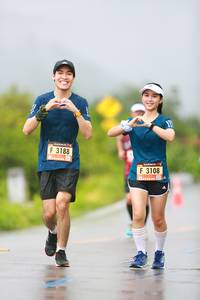 BIB: 3188, 3108, 
                            <button type="button" onclick="openModal(5626963)" class="btn btn-primary btn-sm float-right btn-popup" data-toggle="modal" data-target=".modal-high-quality">
                        <i class="fas fa-shopping-cart"></i> Add to Cart
                    </button>
                                            <button type="button" onclick="isThisMe(5626963, true)" class="btn btn-success btn-sm float-right btn-popup btn-isme hidden" data-toggle="tooltip" data-placement="bottom" title="นี่คือรูปของคุณใช่ไหม คลิกที่นี่เพื่อเอาเข้าอัลบั้ม">
                        <i class="fas fa-plus"></i> Add to album
                    </button>
                    <button type="button" onclick="isThisMe(5626963, false)" class="btn btn-warning btn-sm float-right btn-popup btn-isnotme hidden">
                        <i class="fas fa-ban"></i> Remove from album
                    </button>