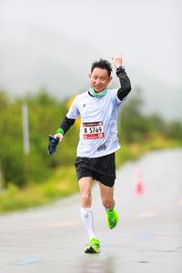 BIB: 5769
                            <button type="button" onclick="openModal(5613347)" class="btn btn-primary btn-sm float-right btn-popup" data-toggle="modal" data-target=".modal-high-quality">
                        <i class="fas fa-shopping-cart"></i> Add to Cart
                    </button>
                                            <button type="button" onclick="isThisMe(5613347, true)" class="btn btn-success btn-sm float-right btn-popup btn-isme hidden" data-toggle="tooltip" data-placement="bottom" title="นี่คือรูปของคุณใช่ไหม คลิกที่นี่เพื่อเอาเข้าอัลบั้ม">
                        <i class="fas fa-plus"></i> Add to album
                    </button>
                    <button type="button" onclick="isThisMe(5613347, false)" class="btn btn-warning btn-sm float-right btn-popup btn-isnotme hidden">
                        <i class="fas fa-ban"></i> Remove from album
                    </button>