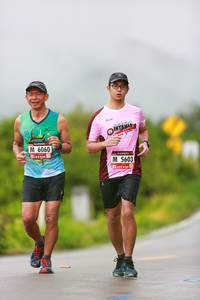 BIB: 6060, 5603
                            <button type="button" onclick="openModal(5591351)" class="btn btn-primary btn-sm float-right btn-popup" data-toggle="modal" data-target=".modal-high-quality">
                        <i class="fas fa-shopping-cart"></i> Add to Cart
                    </button>
                                            <button type="button" onclick="isThisMe(5591351, true)" class="btn btn-success btn-sm float-right btn-popup btn-isme hidden" data-toggle="tooltip" data-placement="bottom" title="นี่คือรูปของคุณใช่ไหม คลิกที่นี่เพื่อเอาเข้าอัลบั้ม">
                        <i class="fas fa-plus"></i> Add to album
                    </button>
                    <button type="button" onclick="isThisMe(5591351, false)" class="btn btn-warning btn-sm float-right btn-popup btn-isnotme hidden">
                        <i class="fas fa-ban"></i> Remove from album
                    </button>