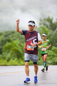 BIB: 1360
                            <button type="button" onclick="openModal(5700055)" class="btn btn-primary btn-sm float-right btn-popup" data-toggle="modal" data-target=".modal-high-quality">
                        <i class="fas fa-shopping-cart"></i> Add to Cart
                    </button>
                                            <button type="button" onclick="isThisMe(5700055, true)" class="btn btn-success btn-sm float-right btn-popup btn-isme hidden" data-toggle="tooltip" data-placement="bottom" title="นี่คือรูปของคุณใช่ไหม คลิกที่นี่เพื่อเอาเข้าอัลบั้ม">
                        <i class="fas fa-plus"></i> Add to album
                    </button>
                    <button type="button" onclick="isThisMe(5700055, false)" class="btn btn-warning btn-sm float-right btn-popup btn-isnotme hidden">
                        <i class="fas fa-ban"></i> Remove from album
                    </button>