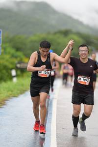 BIB: 1398, 1075
                            <button type="button" onclick="openModal(5550563)" class="btn btn-primary btn-sm float-right btn-popup" data-toggle="modal" data-target=".modal-high-quality">
                        <i class="fas fa-shopping-cart"></i> Add to Cart
                    </button>
                                            <button type="button" onclick="isThisMe(5550563, true)" class="btn btn-success btn-sm float-right btn-popup btn-isme hidden" data-toggle="tooltip" data-placement="bottom" title="นี่คือรูปของคุณใช่ไหม คลิกที่นี่เพื่อเอาเข้าอัลบั้ม">
                        <i class="fas fa-plus"></i> Add to album
                    </button>
                    <button type="button" onclick="isThisMe(5550563, false)" class="btn btn-warning btn-sm float-right btn-popup btn-isnotme hidden">
                        <i class="fas fa-ban"></i> Remove from album
                    </button>