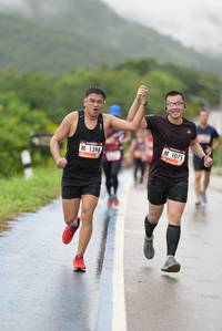 BIB: 1075, 1398
                            <button type="button" onclick="openModal(5550550)" class="btn btn-primary btn-sm float-right btn-popup" data-toggle="modal" data-target=".modal-high-quality">
                        <i class="fas fa-shopping-cart"></i> Add to Cart
                    </button>
                                            <button type="button" onclick="isThisMe(5550550, true)" class="btn btn-success btn-sm float-right btn-popup btn-isme hidden" data-toggle="tooltip" data-placement="bottom" title="นี่คือรูปของคุณใช่ไหม คลิกที่นี่เพื่อเอาเข้าอัลบั้ม">
                        <i class="fas fa-plus"></i> Add to album
                    </button>
                    <button type="button" onclick="isThisMe(5550550, false)" class="btn btn-warning btn-sm float-right btn-popup btn-isnotme hidden">
                        <i class="fas fa-ban"></i> Remove from album
                    </button>