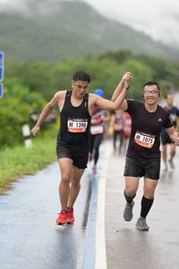 BIB: 1398, 1075
                            <button type="button" onclick="openModal(5550589)" class="btn btn-primary btn-sm float-right btn-popup" data-toggle="modal" data-target=".modal-high-quality">
                        <i class="fas fa-shopping-cart"></i> Add to Cart
                    </button>
                                            <button type="button" onclick="isThisMe(5550589, true)" class="btn btn-success btn-sm float-right btn-popup btn-isme hidden" data-toggle="tooltip" data-placement="bottom" title="นี่คือรูปของคุณใช่ไหม คลิกที่นี่เพื่อเอาเข้าอัลบั้ม">
                        <i class="fas fa-plus"></i> Add to album
                    </button>
                    <button type="button" onclick="isThisMe(5550589, false)" class="btn btn-warning btn-sm float-right btn-popup btn-isnotme hidden">
                        <i class="fas fa-ban"></i> Remove from album
                    </button>