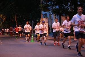 BIB: 925, 4123, 4928, 37704124
                            <button type="button" onclick="openModal(6108685)" class="btn btn-primary btn-sm float-right btn-popup" data-toggle="modal" data-target=".modal-high-quality">
                        <i class="fas fa-shopping-cart"></i> Add to Cart
                    </button>
                                            <button type="button" onclick="isThisMe(6108685, true)" class="btn btn-success btn-sm float-right btn-popup btn-isme hidden" data-toggle="tooltip" data-placement="bottom" title="นี่คือรูปของคุณใช่ไหม คลิกที่นี่เพื่อเอาเข้าอัลบั้ม">
                        <i class="fas fa-plus"></i> Add to album
                    </button>
                    <button type="button" onclick="isThisMe(6108685, false)" class="btn btn-warning btn-sm float-right btn-popup btn-isnotme hidden">
                        <i class="fas fa-ban"></i> Remove from album
                    </button>