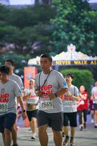 BIB: 6222, 7565, 351
                            <button type="button" onclick="openModal(6037527)" class="btn btn-primary btn-sm float-right btn-popup" data-toggle="modal" data-target=".modal-high-quality">
                        <i class="fas fa-shopping-cart"></i> Add to Cart
                    </button>
                                            <button type="button" onclick="isThisMe(6037527, true)" class="btn btn-success btn-sm float-right btn-popup btn-isme hidden" data-toggle="tooltip" data-placement="bottom" title="นี่คือรูปของคุณใช่ไหม คลิกที่นี่เพื่อเอาเข้าอัลบั้ม">
                        <i class="fas fa-plus"></i> Add to album
                    </button>
                    <button type="button" onclick="isThisMe(6037527, false)" class="btn btn-warning btn-sm float-right btn-popup btn-isnotme hidden">
                        <i class="fas fa-ban"></i> Remove from album
                    </button>