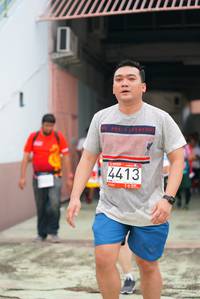 BIB: 4413
                            <button type="button" onclick="openModal(6060292)" class="btn btn-primary btn-sm float-right btn-popup" data-toggle="modal" data-target=".modal-high-quality">
                        <i class="fas fa-shopping-cart"></i> Add to Cart
                    </button>
                                            <button type="button" onclick="isThisMe(6060292, true)" class="btn btn-success btn-sm float-right btn-popup btn-isme hidden" data-toggle="tooltip" data-placement="bottom" title="นี่คือรูปของคุณใช่ไหม คลิกที่นี่เพื่อเอาเข้าอัลบั้ม">
                        <i class="fas fa-plus"></i> Add to album
                    </button>
                    <button type="button" onclick="isThisMe(6060292, false)" class="btn btn-warning btn-sm float-right btn-popup btn-isnotme hidden">
                        <i class="fas fa-ban"></i> Remove from album
                    </button>