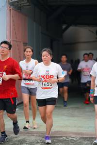 BIB: 1655
                            <button type="button" onclick="openModal(6056078)" class="btn btn-primary btn-sm float-right btn-popup" data-toggle="modal" data-target=".modal-high-quality">
                        <i class="fas fa-shopping-cart"></i> Add to Cart
                    </button>
                                            <button type="button" onclick="isThisMe(6056078, true)" class="btn btn-success btn-sm float-right btn-popup btn-isme hidden" data-toggle="tooltip" data-placement="bottom" title="นี่คือรูปของคุณใช่ไหม คลิกที่นี่เพื่อเอาเข้าอัลบั้ม">
                        <i class="fas fa-plus"></i> Add to album
                    </button>
                    <button type="button" onclick="isThisMe(6056078, false)" class="btn btn-warning btn-sm float-right btn-popup btn-isnotme hidden">
                        <i class="fas fa-ban"></i> Remove from album
                    </button>