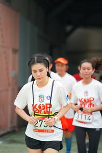 BIB: 3114, 273
                            <button type="button" onclick="openModal(6060059)" class="btn btn-primary btn-sm float-right btn-popup" data-toggle="modal" data-target=".modal-high-quality">
                        <i class="fas fa-shopping-cart"></i> Add to Cart
                    </button>
                                            <button type="button" onclick="isThisMe(6060059, true)" class="btn btn-success btn-sm float-right btn-popup btn-isme hidden" data-toggle="tooltip" data-placement="bottom" title="นี่คือรูปของคุณใช่ไหม คลิกที่นี่เพื่อเอาเข้าอัลบั้ม">
                        <i class="fas fa-plus"></i> Add to album
                    </button>
                    <button type="button" onclick="isThisMe(6060059, false)" class="btn btn-warning btn-sm float-right btn-popup btn-isnotme hidden">
                        <i class="fas fa-ban"></i> Remove from album
                    </button>