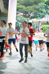 BIB: 5563, 1324
                            <button type="button" onclick="openModal(6042319)" class="btn btn-primary btn-sm float-right btn-popup" data-toggle="modal" data-target=".modal-high-quality">
                        <i class="fas fa-shopping-cart"></i> Add to Cart
                    </button>
                                            <button type="button" onclick="isThisMe(6042319, true)" class="btn btn-success btn-sm float-right btn-popup btn-isme hidden" data-toggle="tooltip" data-placement="bottom" title="นี่คือรูปของคุณใช่ไหม คลิกที่นี่เพื่อเอาเข้าอัลบั้ม">
                        <i class="fas fa-plus"></i> Add to album
                    </button>
                    <button type="button" onclick="isThisMe(6042319, false)" class="btn btn-warning btn-sm float-right btn-popup btn-isnotme hidden">
                        <i class="fas fa-ban"></i> Remove from album
                    </button>