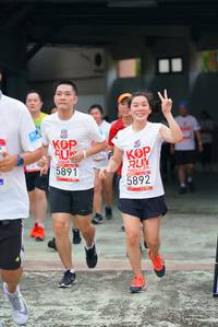 BIB: 5891, 5892
                            <button type="button" onclick="openModal(6055792)" class="btn btn-primary btn-sm float-right btn-popup" data-toggle="modal" data-target=".modal-high-quality">
                        <i class="fas fa-shopping-cart"></i> Add to Cart
                    </button>
                                            <button type="button" onclick="isThisMe(6055792, true)" class="btn btn-success btn-sm float-right btn-popup btn-isme hidden" data-toggle="tooltip" data-placement="bottom" title="นี่คือรูปของคุณใช่ไหม คลิกที่นี่เพื่อเอาเข้าอัลบั้ม">
                        <i class="fas fa-plus"></i> Add to album
                    </button>
                    <button type="button" onclick="isThisMe(6055792, false)" class="btn btn-warning btn-sm float-right btn-popup btn-isnotme hidden">
                        <i class="fas fa-ban"></i> Remove from album
                    </button>