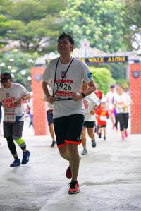 BIB: 926, 1060
                            <button type="button" onclick="openModal(6046767)" class="btn btn-primary btn-sm float-right btn-popup" data-toggle="modal" data-target=".modal-high-quality">
                        <i class="fas fa-shopping-cart"></i> Add to Cart
                    </button>
                                            <button type="button" onclick="isThisMe(6046767, true)" class="btn btn-success btn-sm float-right btn-popup btn-isme hidden" data-toggle="tooltip" data-placement="bottom" title="นี่คือรูปของคุณใช่ไหม คลิกที่นี่เพื่อเอาเข้าอัลบั้ม">
                        <i class="fas fa-plus"></i> Add to album
                    </button>
                    <button type="button" onclick="isThisMe(6046767, false)" class="btn btn-warning btn-sm float-right btn-popup btn-isnotme hidden">
                        <i class="fas fa-ban"></i> Remove from album
                    </button>