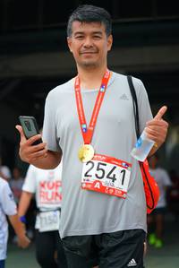 BIB: 2541
                            <button type="button" onclick="openModal(6046811)" class="btn btn-primary btn-sm float-right btn-popup" data-toggle="modal" data-target=".modal-high-quality">
                        <i class="fas fa-shopping-cart"></i> Add to Cart
                    </button>
                                            <button type="button" onclick="isThisMe(6046811, true)" class="btn btn-success btn-sm float-right btn-popup btn-isme hidden" data-toggle="tooltip" data-placement="bottom" title="นี่คือรูปของคุณใช่ไหม คลิกที่นี่เพื่อเอาเข้าอัลบั้ม">
                        <i class="fas fa-plus"></i> Add to album
                    </button>
                    <button type="button" onclick="isThisMe(6046811, false)" class="btn btn-warning btn-sm float-right btn-popup btn-isnotme hidden">
                        <i class="fas fa-ban"></i> Remove from album
                    </button>