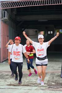 BIB: 4927, 4950
                            <button type="button" onclick="openModal(6059735)" class="btn btn-primary btn-sm float-right btn-popup" data-toggle="modal" data-target=".modal-high-quality">
                        <i class="fas fa-shopping-cart"></i> Add to Cart
                    </button>
                                            <button type="button" onclick="isThisMe(6059735, true)" class="btn btn-success btn-sm float-right btn-popup btn-isme hidden" data-toggle="tooltip" data-placement="bottom" title="นี่คือรูปของคุณใช่ไหม คลิกที่นี่เพื่อเอาเข้าอัลบั้ม">
                        <i class="fas fa-plus"></i> Add to album
                    </button>
                    <button type="button" onclick="isThisMe(6059735, false)" class="btn btn-warning btn-sm float-right btn-popup btn-isnotme hidden">
                        <i class="fas fa-ban"></i> Remove from album
                    </button>