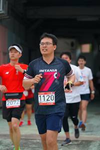 BIB: 1120, 2072
                            <button type="button" onclick="openModal(6055625)" class="btn btn-primary btn-sm float-right btn-popup" data-toggle="modal" data-target=".modal-high-quality">
                        <i class="fas fa-shopping-cart"></i> Add to Cart
                    </button>
                                            <button type="button" onclick="isThisMe(6055625, true)" class="btn btn-success btn-sm float-right btn-popup btn-isme hidden" data-toggle="tooltip" data-placement="bottom" title="นี่คือรูปของคุณใช่ไหม คลิกที่นี่เพื่อเอาเข้าอัลบั้ม">
                        <i class="fas fa-plus"></i> Add to album
                    </button>
                    <button type="button" onclick="isThisMe(6055625, false)" class="btn btn-warning btn-sm float-right btn-popup btn-isnotme hidden">
                        <i class="fas fa-ban"></i> Remove from album
                    </button>