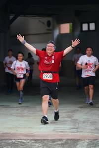 BIB: 1002, 2565, 5908
                            <button type="button" onclick="openModal(6059829)" class="btn btn-primary btn-sm float-right btn-popup" data-toggle="modal" data-target=".modal-high-quality">
                        <i class="fas fa-shopping-cart"></i> Add to Cart
                    </button>
                                            <button type="button" onclick="isThisMe(6059829, true)" class="btn btn-success btn-sm float-right btn-popup btn-isme hidden" data-toggle="tooltip" data-placement="bottom" title="นี่คือรูปของคุณใช่ไหม คลิกที่นี่เพื่อเอาเข้าอัลบั้ม">
                        <i class="fas fa-plus"></i> Add to album
                    </button>
                    <button type="button" onclick="isThisMe(6059829, false)" class="btn btn-warning btn-sm float-right btn-popup btn-isnotme hidden">
                        <i class="fas fa-ban"></i> Remove from album
                    </button>