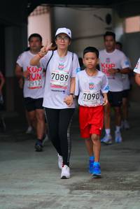 BIB: 7089, 2912, 7090, 203
                            <button type="button" onclick="openModal(6054994)" class="btn btn-primary btn-sm float-right btn-popup" data-toggle="modal" data-target=".modal-high-quality">
                        <i class="fas fa-shopping-cart"></i> Add to Cart
                    </button>
                                            <button type="button" onclick="isThisMe(6054994, true)" class="btn btn-success btn-sm float-right btn-popup btn-isme hidden" data-toggle="tooltip" data-placement="bottom" title="นี่คือรูปของคุณใช่ไหม คลิกที่นี่เพื่อเอาเข้าอัลบั้ม">
                        <i class="fas fa-plus"></i> Add to album
                    </button>
                    <button type="button" onclick="isThisMe(6054994, false)" class="btn btn-warning btn-sm float-right btn-popup btn-isnotme hidden">
                        <i class="fas fa-ban"></i> Remove from album
                    </button>