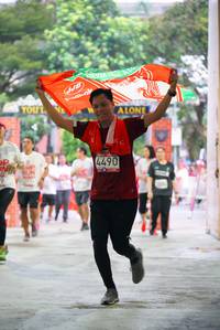 BIB: 4490
                            <button type="button" onclick="openModal(6041752)" class="btn btn-primary btn-sm float-right btn-popup" data-toggle="modal" data-target=".modal-high-quality">
                        <i class="fas fa-shopping-cart"></i> Add to Cart
                    </button>
                                            <button type="button" onclick="isThisMe(6041752, true)" class="btn btn-success btn-sm float-right btn-popup btn-isme hidden" data-toggle="tooltip" data-placement="bottom" title="นี่คือรูปของคุณใช่ไหม คลิกที่นี่เพื่อเอาเข้าอัลบั้ม">
                        <i class="fas fa-plus"></i> Add to album
                    </button>
                    <button type="button" onclick="isThisMe(6041752, false)" class="btn btn-warning btn-sm float-right btn-popup btn-isnotme hidden">
                        <i class="fas fa-ban"></i> Remove from album
                    </button>