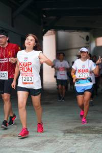 BIB: 1203, 2321, 201, 257
                            <button type="button" onclick="openModal(6055407)" class="btn btn-primary btn-sm float-right btn-popup" data-toggle="modal" data-target=".modal-high-quality">
                        <i class="fas fa-shopping-cart"></i> Add to Cart
                    </button>
                                            <button type="button" onclick="isThisMe(6055407, true)" class="btn btn-success btn-sm float-right btn-popup btn-isme hidden" data-toggle="tooltip" data-placement="bottom" title="นี่คือรูปของคุณใช่ไหม คลิกที่นี่เพื่อเอาเข้าอัลบั้ม">
                        <i class="fas fa-plus"></i> Add to album
                    </button>
                    <button type="button" onclick="isThisMe(6055407, false)" class="btn btn-warning btn-sm float-right btn-popup btn-isnotme hidden">
                        <i class="fas fa-ban"></i> Remove from album
                    </button>