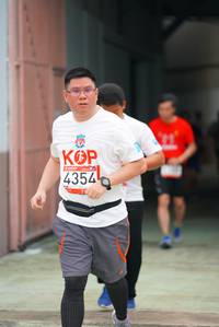 BIB: 4354
                            <button type="button" onclick="openModal(6060167)" class="btn btn-primary btn-sm float-right btn-popup" data-toggle="modal" data-target=".modal-high-quality">
                        <i class="fas fa-shopping-cart"></i> Add to Cart
                    </button>
                                            <button type="button" onclick="isThisMe(6060167, true)" class="btn btn-success btn-sm float-right btn-popup btn-isme hidden" data-toggle="tooltip" data-placement="bottom" title="นี่คือรูปของคุณใช่ไหม คลิกที่นี่เพื่อเอาเข้าอัลบั้ม">
                        <i class="fas fa-plus"></i> Add to album
                    </button>
                    <button type="button" onclick="isThisMe(6060167, false)" class="btn btn-warning btn-sm float-right btn-popup btn-isnotme hidden">
                        <i class="fas fa-ban"></i> Remove from album
                    </button>