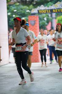 BIB: 2205, 4913
                            <button type="button" onclick="openModal(6046176)" class="btn btn-primary btn-sm float-right btn-popup" data-toggle="modal" data-target=".modal-high-quality">
                        <i class="fas fa-shopping-cart"></i> Add to Cart
                    </button>
                                            <button type="button" onclick="isThisMe(6046176, true)" class="btn btn-success btn-sm float-right btn-popup btn-isme hidden" data-toggle="tooltip" data-placement="bottom" title="นี่คือรูปของคุณใช่ไหม คลิกที่นี่เพื่อเอาเข้าอัลบั้ม">
                        <i class="fas fa-plus"></i> Add to album
                    </button>
                    <button type="button" onclick="isThisMe(6046176, false)" class="btn btn-warning btn-sm float-right btn-popup btn-isnotme hidden">
                        <i class="fas fa-ban"></i> Remove from album
                    </button>