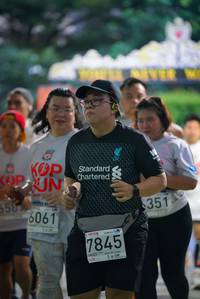 BIB: 555, 6061, 351, 7845
                            <button type="button" onclick="openModal(6039362)" class="btn btn-primary btn-sm float-right btn-popup" data-toggle="modal" data-target=".modal-high-quality">
                        <i class="fas fa-shopping-cart"></i> Add to Cart
                    </button>
                                            <button type="button" onclick="isThisMe(6039362, true)" class="btn btn-success btn-sm float-right btn-popup btn-isme hidden" data-toggle="tooltip" data-placement="bottom" title="นี่คือรูปของคุณใช่ไหม คลิกที่นี่เพื่อเอาเข้าอัลบั้ม">
                        <i class="fas fa-plus"></i> Add to album
                    </button>
                    <button type="button" onclick="isThisMe(6039362, false)" class="btn btn-warning btn-sm float-right btn-popup btn-isnotme hidden">
                        <i class="fas fa-ban"></i> Remove from album
                    </button>