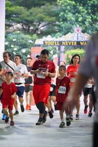 BIB: 766, 2929, 7654
                            <button type="button" onclick="openModal(6041674)" class="btn btn-primary btn-sm float-right btn-popup" data-toggle="modal" data-target=".modal-high-quality">
                        <i class="fas fa-shopping-cart"></i> Add to Cart
                    </button>
                                            <button type="button" onclick="isThisMe(6041674, true)" class="btn btn-success btn-sm float-right btn-popup btn-isme hidden" data-toggle="tooltip" data-placement="bottom" title="นี่คือรูปของคุณใช่ไหม คลิกที่นี่เพื่อเอาเข้าอัลบั้ม">
                        <i class="fas fa-plus"></i> Add to album
                    </button>
                    <button type="button" onclick="isThisMe(6041674, false)" class="btn btn-warning btn-sm float-right btn-popup btn-isnotme hidden">
                        <i class="fas fa-ban"></i> Remove from album
                    </button>