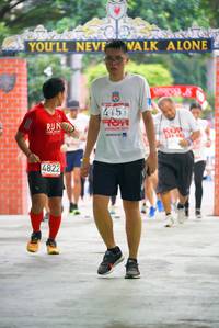 BIB: 4151, 4822
                            <button type="button" onclick="openModal(6046586)" class="btn btn-primary btn-sm float-right btn-popup" data-toggle="modal" data-target=".modal-high-quality">
                        <i class="fas fa-shopping-cart"></i> Add to Cart
                    </button>
                                            <button type="button" onclick="isThisMe(6046586, true)" class="btn btn-success btn-sm float-right btn-popup btn-isme hidden" data-toggle="tooltip" data-placement="bottom" title="นี่คือรูปของคุณใช่ไหม คลิกที่นี่เพื่อเอาเข้าอัลบั้ม">
                        <i class="fas fa-plus"></i> Add to album
                    </button>
                    <button type="button" onclick="isThisMe(6046586, false)" class="btn btn-warning btn-sm float-right btn-popup btn-isnotme hidden">
                        <i class="fas fa-ban"></i> Remove from album
                    </button>