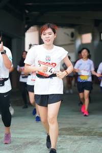 BIB: 190
                            <button type="button" onclick="openModal(6055335)" class="btn btn-primary btn-sm float-right btn-popup" data-toggle="modal" data-target=".modal-high-quality">
                        <i class="fas fa-shopping-cart"></i> Add to Cart
                    </button>
                                            <button type="button" onclick="isThisMe(6055335, true)" class="btn btn-success btn-sm float-right btn-popup btn-isme hidden" data-toggle="tooltip" data-placement="bottom" title="นี่คือรูปของคุณใช่ไหม คลิกที่นี่เพื่อเอาเข้าอัลบั้ม">
                        <i class="fas fa-plus"></i> Add to album
                    </button>
                    <button type="button" onclick="isThisMe(6055335, false)" class="btn btn-warning btn-sm float-right btn-popup btn-isnotme hidden">
                        <i class="fas fa-ban"></i> Remove from album
                    </button>