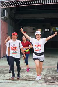 BIB: 4950, 4927, 708
                            <button type="button" onclick="openModal(6059738)" class="btn btn-primary btn-sm float-right btn-popup" data-toggle="modal" data-target=".modal-high-quality">
                        <i class="fas fa-shopping-cart"></i> Add to Cart
                    </button>
                                            <button type="button" onclick="isThisMe(6059738, true)" class="btn btn-success btn-sm float-right btn-popup btn-isme hidden" data-toggle="tooltip" data-placement="bottom" title="นี่คือรูปของคุณใช่ไหม คลิกที่นี่เพื่อเอาเข้าอัลบั้ม">
                        <i class="fas fa-plus"></i> Add to album
                    </button>
                    <button type="button" onclick="isThisMe(6059738, false)" class="btn btn-warning btn-sm float-right btn-popup btn-isnotme hidden">
                        <i class="fas fa-ban"></i> Remove from album
                    </button>