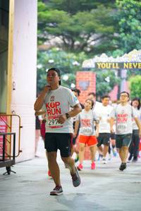 BIB: 297, 916
                            <button type="button" onclick="openModal(6041756)" class="btn btn-primary btn-sm float-right btn-popup" data-toggle="modal" data-target=".modal-high-quality">
                        <i class="fas fa-shopping-cart"></i> Add to Cart
                    </button>
                                            <button type="button" onclick="isThisMe(6041756, true)" class="btn btn-success btn-sm float-right btn-popup btn-isme hidden" data-toggle="tooltip" data-placement="bottom" title="นี่คือรูปของคุณใช่ไหม คลิกที่นี่เพื่อเอาเข้าอัลบั้ม">
                        <i class="fas fa-plus"></i> Add to album
                    </button>
                    <button type="button" onclick="isThisMe(6041756, false)" class="btn btn-warning btn-sm float-right btn-popup btn-isnotme hidden">
                        <i class="fas fa-ban"></i> Remove from album
                    </button>