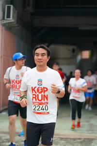 BIB: 2240, 204
                            <button type="button" onclick="openModal(6056238)" class="btn btn-primary btn-sm float-right btn-popup" data-toggle="modal" data-target=".modal-high-quality">
                        <i class="fas fa-shopping-cart"></i> Add to Cart
                    </button>
                                            <button type="button" onclick="isThisMe(6056238, true)" class="btn btn-success btn-sm float-right btn-popup btn-isme hidden" data-toggle="tooltip" data-placement="bottom" title="นี่คือรูปของคุณใช่ไหม คลิกที่นี่เพื่อเอาเข้าอัลบั้ม">
                        <i class="fas fa-plus"></i> Add to album
                    </button>
                    <button type="button" onclick="isThisMe(6056238, false)" class="btn btn-warning btn-sm float-right btn-popup btn-isnotme hidden">
                        <i class="fas fa-ban"></i> Remove from album
                    </button>