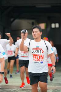 BIB: 2851, 4619, 019
                            <button type="button" onclick="openModal(6055899)" class="btn btn-primary btn-sm float-right btn-popup" data-toggle="modal" data-target=".modal-high-quality">
                        <i class="fas fa-shopping-cart"></i> Add to Cart
                    </button>
                                            <button type="button" onclick="isThisMe(6055899, true)" class="btn btn-success btn-sm float-right btn-popup btn-isme hidden" data-toggle="tooltip" data-placement="bottom" title="นี่คือรูปของคุณใช่ไหม คลิกที่นี่เพื่อเอาเข้าอัลบั้ม">
                        <i class="fas fa-plus"></i> Add to album
                    </button>
                    <button type="button" onclick="isThisMe(6055899, false)" class="btn btn-warning btn-sm float-right btn-popup btn-isnotme hidden">
                        <i class="fas fa-ban"></i> Remove from album
                    </button>