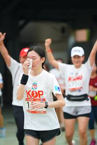 BIB: 4950
                            <button type="button" onclick="openModal(6059728)" class="btn btn-primary btn-sm float-right btn-popup" data-toggle="modal" data-target=".modal-high-quality">
                        <i class="fas fa-shopping-cart"></i> Add to Cart
                    </button>
                                            <button type="button" onclick="isThisMe(6059728, true)" class="btn btn-success btn-sm float-right btn-popup btn-isme hidden" data-toggle="tooltip" data-placement="bottom" title="นี่คือรูปของคุณใช่ไหม คลิกที่นี่เพื่อเอาเข้าอัลบั้ม">
                        <i class="fas fa-plus"></i> Add to album
                    </button>
                    <button type="button" onclick="isThisMe(6059728, false)" class="btn btn-warning btn-sm float-right btn-popup btn-isnotme hidden">
                        <i class="fas fa-ban"></i> Remove from album
                    </button>