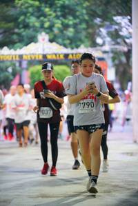 BIB: 7790, 037
                            <button type="button" onclick="openModal(6040964)" class="btn btn-primary btn-sm float-right btn-popup" data-toggle="modal" data-target=".modal-high-quality">
                        <i class="fas fa-shopping-cart"></i> Add to Cart
                    </button>
                                            <button type="button" onclick="isThisMe(6040964, true)" class="btn btn-success btn-sm float-right btn-popup btn-isme hidden" data-toggle="tooltip" data-placement="bottom" title="นี่คือรูปของคุณใช่ไหม คลิกที่นี่เพื่อเอาเข้าอัลบั้ม">
                        <i class="fas fa-plus"></i> Add to album
                    </button>
                    <button type="button" onclick="isThisMe(6040964, false)" class="btn btn-warning btn-sm float-right btn-popup btn-isnotme hidden">
                        <i class="fas fa-ban"></i> Remove from album
                    </button>