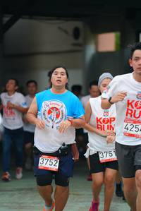 BIB: 425, 3751, 3752
                            <button type="button" onclick="openModal(6055705)" class="btn btn-primary btn-sm float-right btn-popup" data-toggle="modal" data-target=".modal-high-quality">
                        <i class="fas fa-shopping-cart"></i> Add to Cart
                    </button>
                                            <button type="button" onclick="isThisMe(6055705, true)" class="btn btn-success btn-sm float-right btn-popup btn-isme hidden" data-toggle="tooltip" data-placement="bottom" title="นี่คือรูปของคุณใช่ไหม คลิกที่นี่เพื่อเอาเข้าอัลบั้ม">
                        <i class="fas fa-plus"></i> Add to album
                    </button>
                    <button type="button" onclick="isThisMe(6055705, false)" class="btn btn-warning btn-sm float-right btn-popup btn-isnotme hidden">
                        <i class="fas fa-ban"></i> Remove from album
                    </button>