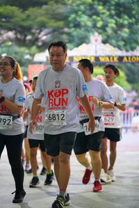 BIB: 6812, 792, 629
                            <button type="button" onclick="openModal(6041421)" class="btn btn-primary btn-sm float-right btn-popup" data-toggle="modal" data-target=".modal-high-quality">
                        <i class="fas fa-shopping-cart"></i> Add to Cart
                    </button>
                                            <button type="button" onclick="isThisMe(6041421, true)" class="btn btn-success btn-sm float-right btn-popup btn-isme hidden" data-toggle="tooltip" data-placement="bottom" title="นี่คือรูปของคุณใช่ไหม คลิกที่นี่เพื่อเอาเข้าอัลบั้ม">
                        <i class="fas fa-plus"></i> Add to album
                    </button>
                    <button type="button" onclick="isThisMe(6041421, false)" class="btn btn-warning btn-sm float-right btn-popup btn-isnotme hidden">
                        <i class="fas fa-ban"></i> Remove from album
                    </button>