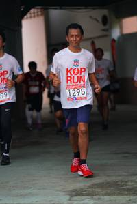 BIB: 2010, 1295
                            <button type="button" onclick="openModal(6046855)" class="btn btn-primary btn-sm float-right btn-popup" data-toggle="modal" data-target=".modal-high-quality">
                        <i class="fas fa-shopping-cart"></i> Add to Cart
                    </button>
                                            <button type="button" onclick="isThisMe(6046855, true)" class="btn btn-success btn-sm float-right btn-popup btn-isme hidden" data-toggle="tooltip" data-placement="bottom" title="นี่คือรูปของคุณใช่ไหม คลิกที่นี่เพื่อเอาเข้าอัลบั้ม">
                        <i class="fas fa-plus"></i> Add to album
                    </button>
                    <button type="button" onclick="isThisMe(6046855, false)" class="btn btn-warning btn-sm float-right btn-popup btn-isnotme hidden">
                        <i class="fas fa-ban"></i> Remove from album
                    </button>