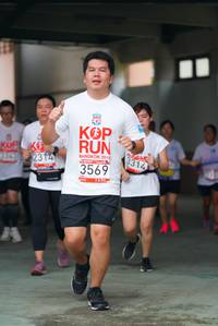 BIB: 3314, 2019, 3569, 
                            <button type="button" onclick="openModal(6055337)" class="btn btn-primary btn-sm float-right btn-popup" data-toggle="modal" data-target=".modal-high-quality">
                        <i class="fas fa-shopping-cart"></i> Add to Cart
                    </button>
                                            <button type="button" onclick="isThisMe(6055337, true)" class="btn btn-success btn-sm float-right btn-popup btn-isme hidden" data-toggle="tooltip" data-placement="bottom" title="นี่คือรูปของคุณใช่ไหม คลิกที่นี่เพื่อเอาเข้าอัลบั้ม">
                        <i class="fas fa-plus"></i> Add to album
                    </button>
                    <button type="button" onclick="isThisMe(6055337, false)" class="btn btn-warning btn-sm float-right btn-popup btn-isnotme hidden">
                        <i class="fas fa-ban"></i> Remove from album
                    </button>