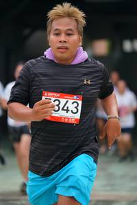 BIB: 343
                            <button type="button" onclick="openModal(6056001)" class="btn btn-primary btn-sm float-right btn-popup" data-toggle="modal" data-target=".modal-high-quality">
                        <i class="fas fa-shopping-cart"></i> Add to Cart
                    </button>
                                            <button type="button" onclick="isThisMe(6056001, true)" class="btn btn-success btn-sm float-right btn-popup btn-isme hidden" data-toggle="tooltip" data-placement="bottom" title="นี่คือรูปของคุณใช่ไหม คลิกที่นี่เพื่อเอาเข้าอัลบั้ม">
                        <i class="fas fa-plus"></i> Add to album
                    </button>
                    <button type="button" onclick="isThisMe(6056001, false)" class="btn btn-warning btn-sm float-right btn-popup btn-isnotme hidden">
                        <i class="fas fa-ban"></i> Remove from album
                    </button>