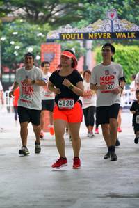 BIB: 5385, 4828
                            <button type="button" onclick="openModal(6046404)" class="btn btn-primary btn-sm float-right btn-popup" data-toggle="modal" data-target=".modal-high-quality">
                        <i class="fas fa-shopping-cart"></i> Add to Cart
                    </button>
                                            <button type="button" onclick="isThisMe(6046404, true)" class="btn btn-success btn-sm float-right btn-popup btn-isme hidden" data-toggle="tooltip" data-placement="bottom" title="นี่คือรูปของคุณใช่ไหม คลิกที่นี่เพื่อเอาเข้าอัลบั้ม">
                        <i class="fas fa-plus"></i> Add to album
                    </button>
                    <button type="button" onclick="isThisMe(6046404, false)" class="btn btn-warning btn-sm float-right btn-popup btn-isnotme hidden">
                        <i class="fas fa-ban"></i> Remove from album
                    </button>