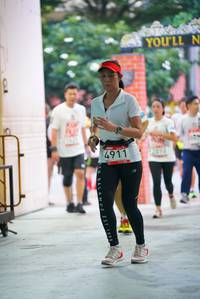 BIB: 4911, 1905
                            <button type="button" onclick="openModal(6046171)" class="btn btn-primary btn-sm float-right btn-popup" data-toggle="modal" data-target=".modal-high-quality">
                        <i class="fas fa-shopping-cart"></i> Add to Cart
                    </button>
                                            <button type="button" onclick="isThisMe(6046171, true)" class="btn btn-success btn-sm float-right btn-popup btn-isme hidden" data-toggle="tooltip" data-placement="bottom" title="นี่คือรูปของคุณใช่ไหม คลิกที่นี่เพื่อเอาเข้าอัลบั้ม">
                        <i class="fas fa-plus"></i> Add to album
                    </button>
                    <button type="button" onclick="isThisMe(6046171, false)" class="btn btn-warning btn-sm float-right btn-popup btn-isnotme hidden">
                        <i class="fas fa-ban"></i> Remove from album
                    </button>