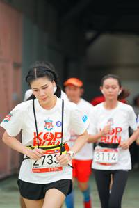 BIB: 3114, 2733
                            <button type="button" onclick="openModal(6060065)" class="btn btn-primary btn-sm float-right btn-popup" data-toggle="modal" data-target=".modal-high-quality">
                        <i class="fas fa-shopping-cart"></i> Add to Cart
                    </button>
                                            <button type="button" onclick="isThisMe(6060065, true)" class="btn btn-success btn-sm float-right btn-popup btn-isme hidden" data-toggle="tooltip" data-placement="bottom" title="นี่คือรูปของคุณใช่ไหม คลิกที่นี่เพื่อเอาเข้าอัลบั้ม">
                        <i class="fas fa-plus"></i> Add to album
                    </button>
                    <button type="button" onclick="isThisMe(6060065, false)" class="btn btn-warning btn-sm float-right btn-popup btn-isnotme hidden">
                        <i class="fas fa-ban"></i> Remove from album
                    </button>