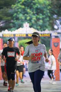 BIB: 4125
                            <button type="button" onclick="openModal(6040240)" class="btn btn-primary btn-sm float-right btn-popup" data-toggle="modal" data-target=".modal-high-quality">
                        <i class="fas fa-shopping-cart"></i> Add to Cart
                    </button>
                                            <button type="button" onclick="isThisMe(6040240, true)" class="btn btn-success btn-sm float-right btn-popup btn-isme hidden" data-toggle="tooltip" data-placement="bottom" title="นี่คือรูปของคุณใช่ไหม คลิกที่นี่เพื่อเอาเข้าอัลบั้ม">
                        <i class="fas fa-plus"></i> Add to album
                    </button>
                    <button type="button" onclick="isThisMe(6040240, false)" class="btn btn-warning btn-sm float-right btn-popup btn-isnotme hidden">
                        <i class="fas fa-ban"></i> Remove from album
                    </button>