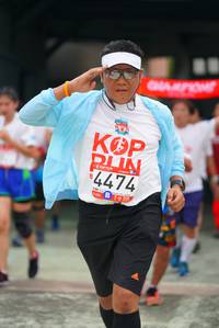 BIB: 4474
                            <button type="button" onclick="openModal(6056128)" class="btn btn-primary btn-sm float-right btn-popup" data-toggle="modal" data-target=".modal-high-quality">
                        <i class="fas fa-shopping-cart"></i> Add to Cart
                    </button>
                                            <button type="button" onclick="isThisMe(6056128, true)" class="btn btn-success btn-sm float-right btn-popup btn-isme hidden" data-toggle="tooltip" data-placement="bottom" title="นี่คือรูปของคุณใช่ไหม คลิกที่นี่เพื่อเอาเข้าอัลบั้ม">
                        <i class="fas fa-plus"></i> Add to album
                    </button>
                    <button type="button" onclick="isThisMe(6056128, false)" class="btn btn-warning btn-sm float-right btn-popup btn-isnotme hidden">
                        <i class="fas fa-ban"></i> Remove from album
                    </button>