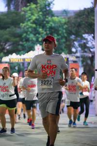 BIB: 8272, 4670
                            <button type="button" onclick="openModal(6037971)" class="btn btn-primary btn-sm float-right btn-popup" data-toggle="modal" data-target=".modal-high-quality">
                        <i class="fas fa-shopping-cart"></i> Add to Cart
                    </button>
                                            <button type="button" onclick="isThisMe(6037971, true)" class="btn btn-success btn-sm float-right btn-popup btn-isme hidden" data-toggle="tooltip" data-placement="bottom" title="นี่คือรูปของคุณใช่ไหม คลิกที่นี่เพื่อเอาเข้าอัลบั้ม">
                        <i class="fas fa-plus"></i> Add to album
                    </button>
                    <button type="button" onclick="isThisMe(6037971, false)" class="btn btn-warning btn-sm float-right btn-popup btn-isnotme hidden">
                        <i class="fas fa-ban"></i> Remove from album
                    </button>