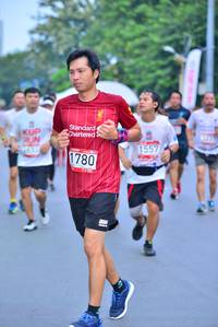 BIB: 1557, 1780
                            <button type="button" onclick="openModal(5990085)" class="btn btn-primary btn-sm float-right btn-popup" data-toggle="modal" data-target=".modal-high-quality">
                        <i class="fas fa-shopping-cart"></i> Add to Cart
                    </button>
                                            <button type="button" onclick="isThisMe(5990085, true)" class="btn btn-success btn-sm float-right btn-popup btn-isme hidden" data-toggle="tooltip" data-placement="bottom" title="นี่คือรูปของคุณใช่ไหม คลิกที่นี่เพื่อเอาเข้าอัลบั้ม">
                        <i class="fas fa-plus"></i> Add to album
                    </button>
                    <button type="button" onclick="isThisMe(5990085, false)" class="btn btn-warning btn-sm float-right btn-popup btn-isnotme hidden">
                        <i class="fas fa-ban"></i> Remove from album
                    </button>