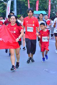 BIB: 305, 7919, 7873
                            <button type="button" onclick="openModal(5977981)" class="btn btn-primary btn-sm float-right btn-popup" data-toggle="modal" data-target=".modal-high-quality">
                        <i class="fas fa-shopping-cart"></i> Add to Cart
                    </button>
                                            <button type="button" onclick="isThisMe(5977981, true)" class="btn btn-success btn-sm float-right btn-popup btn-isme hidden" data-toggle="tooltip" data-placement="bottom" title="นี่คือรูปของคุณใช่ไหม คลิกที่นี่เพื่อเอาเข้าอัลบั้ม">
                        <i class="fas fa-plus"></i> Add to album
                    </button>
                    <button type="button" onclick="isThisMe(5977981, false)" class="btn btn-warning btn-sm float-right btn-popup btn-isnotme hidden">
                        <i class="fas fa-ban"></i> Remove from album
                    </button>