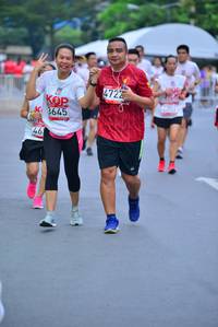 BIB: 4722, 3645, 302
                            <button type="button" onclick="openModal(5994491)" class="btn btn-primary btn-sm float-right btn-popup" data-toggle="modal" data-target=".modal-high-quality">
                        <i class="fas fa-shopping-cart"></i> Add to Cart
                    </button>
                                            <button type="button" onclick="isThisMe(5994491, true)" class="btn btn-success btn-sm float-right btn-popup btn-isme hidden" data-toggle="tooltip" data-placement="bottom" title="นี่คือรูปของคุณใช่ไหม คลิกที่นี่เพื่อเอาเข้าอัลบั้ม">
                        <i class="fas fa-plus"></i> Add to album
                    </button>
                    <button type="button" onclick="isThisMe(5994491, false)" class="btn btn-warning btn-sm float-right btn-popup btn-isnotme hidden">
                        <i class="fas fa-ban"></i> Remove from album
                    </button>